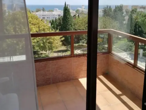 Piso en calle de la Colina