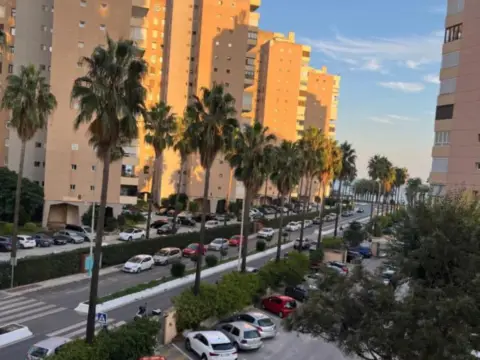 Piso en Avenida de Benyamina