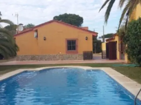 Chalet unifamiliar en calle del Pino Santo