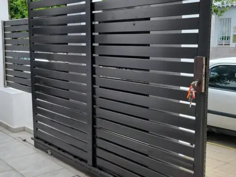 Chalet adosado en Avenida de Las Ciencias-Emilio Lemos