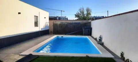 Chalet rústico en calle Venus