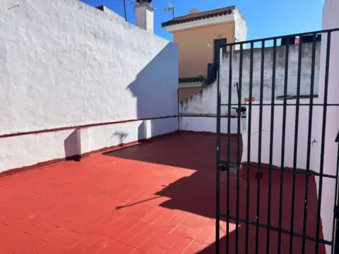 Casa adosada en Pinar Alto-Crevillet-Menesteo
