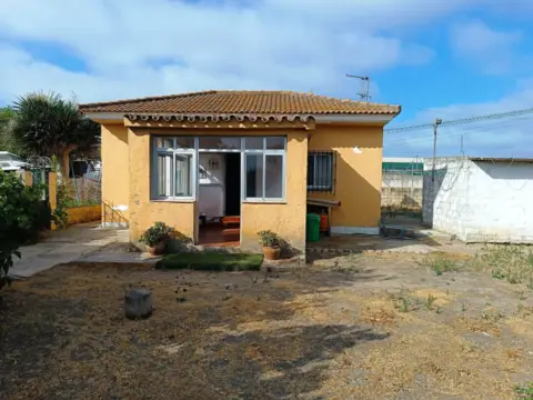 Chalet rústico en El Águila-Las Redes-Fuentebravía