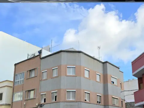 Piso en calle Agustina De Aragon