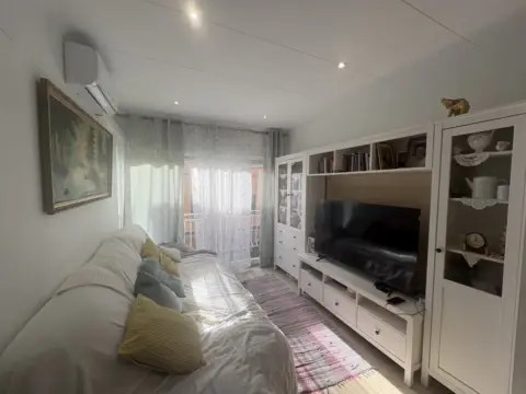 Casa adosada en Carrer de la Pau