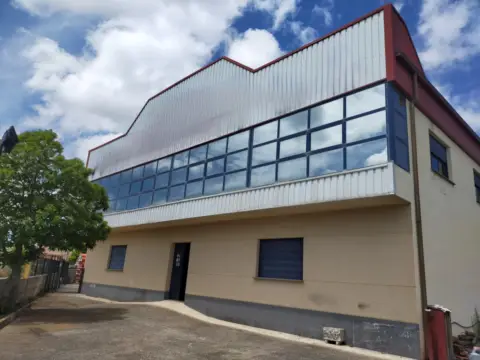 Nave industrial en calle San Cristóbal, 21