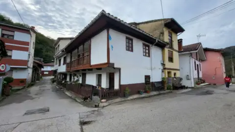 Casa en calle Lorío