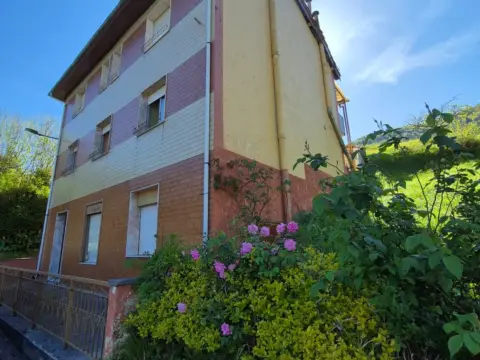 Casa en calle Perabeles