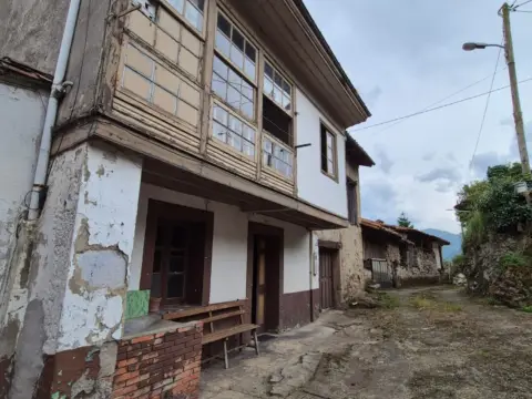 Casa en calle La Ferrera