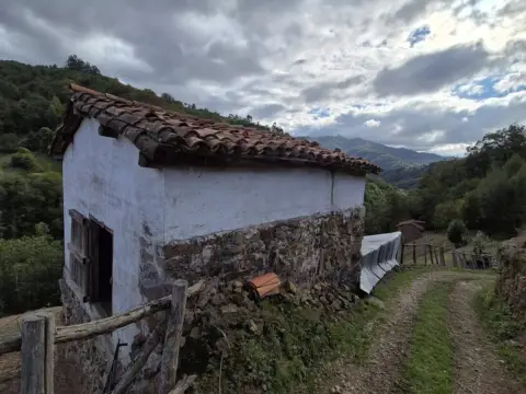 Terreno en calle El Cabañón