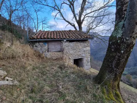 Terreno en calle Bustiello