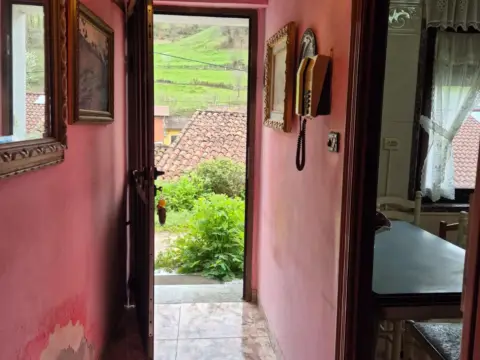 Casa en calle Lorío