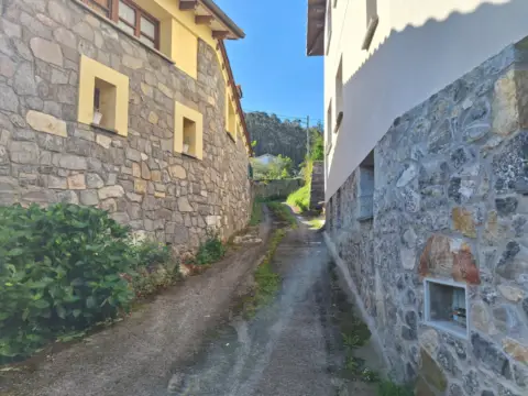 Casa rústica en Carretera Ribadesella, Gijón
