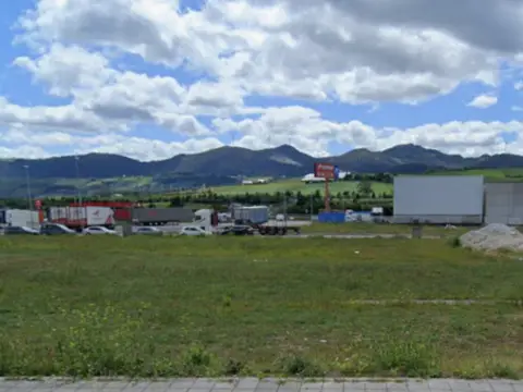 Terreno en Navia