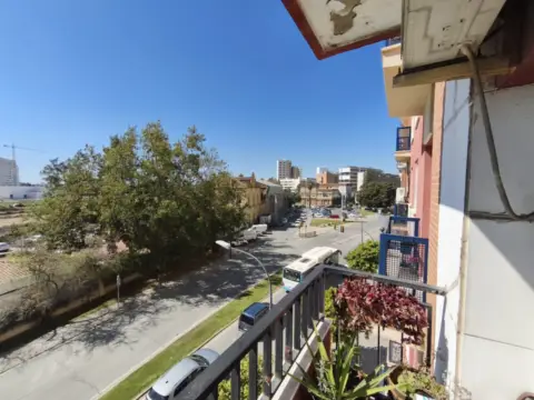 Piso en Avenida de Italia