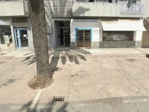 Local comercial en Paseo de las Palmeras
