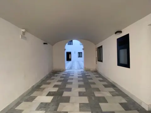 Dúplex en calle del Doctor Lobato