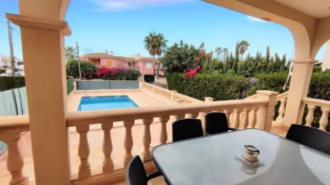 Casa pareada en Carrer de Júpiter