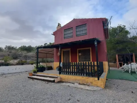 Casa rústica en calle Paraje Solanica