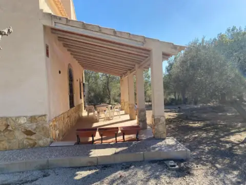Casa rústica en calle Camino de Las Lomas