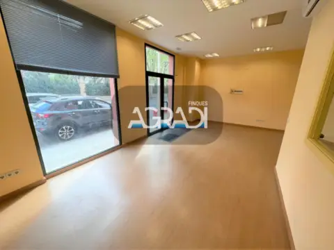 Local comercial en Avinguda del Rei en Jaume, 241