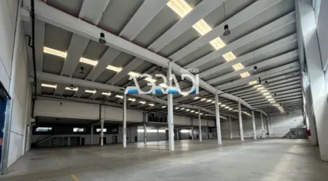 Nave industrial en Carrer de la Química