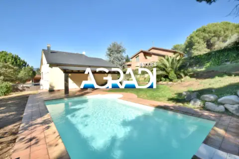 Chalet en Carrer de la Mimosa