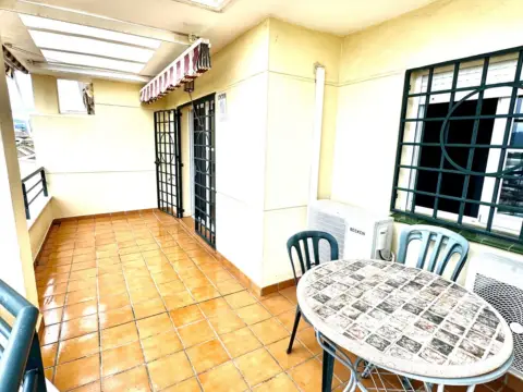 Piso en calle Aligustres de Baviera, 1