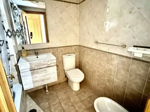 Piso en calle Aligustres de Baviera, 1