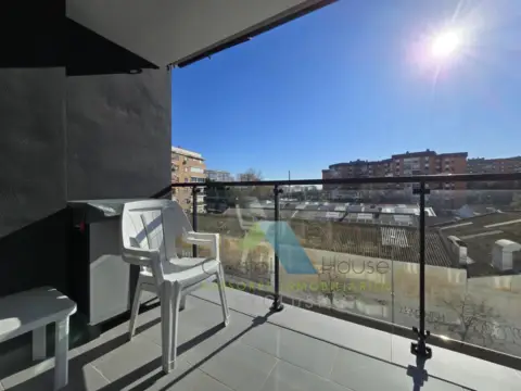Piso en Santa Paula-La Paz-Los Guindos-Parque Mediterráneo