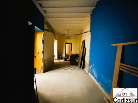 Piso en El Mentidero-Teatro Falla-Alameda