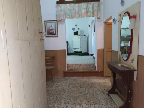 Edificio en Alhama de Almería