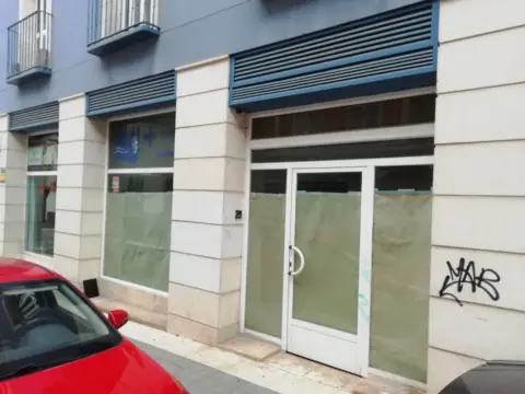 Local comercial en calle de la Rosa