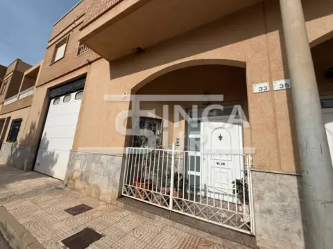Casa adosada en calle del Mar Egeo