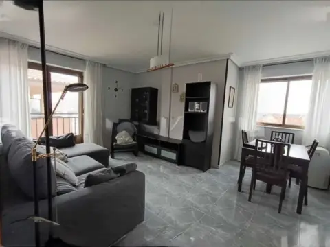 Piso en Villamayor