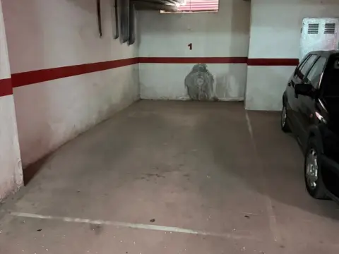 Garaje en calle de la Fuente