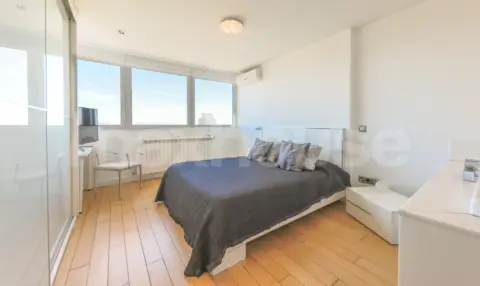 Ático en calle Pastora Imperio