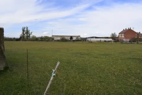 Terreno en Villaobispo de Las Regueras