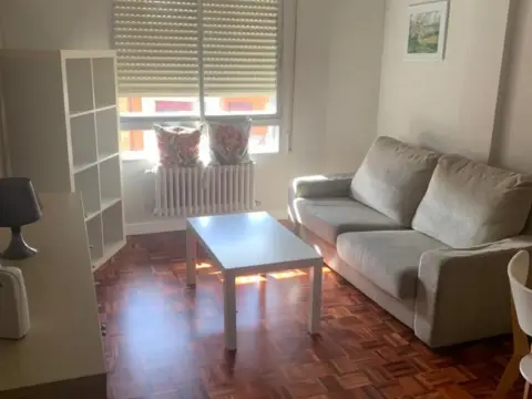 Piso en Avenida de Álvaro López Núñez