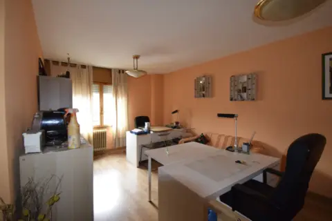 Piso en La Chantría-La Lastra