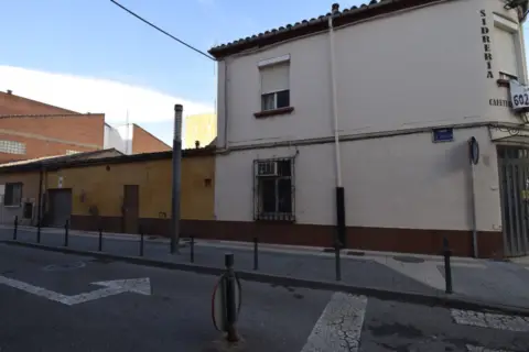 Edificio en La Virgen del Camino