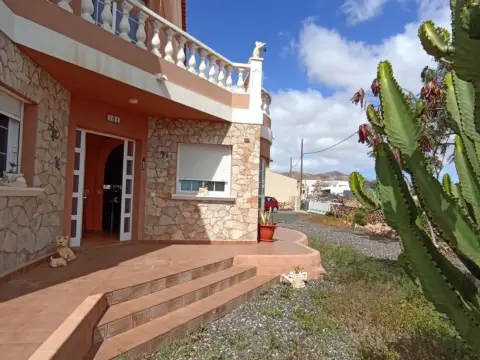 Casa unifamiliar en Casillas de Morales
