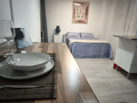 Estudio en calle Gil De Jaz