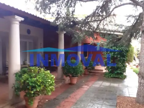 Chalet en calle Topacio