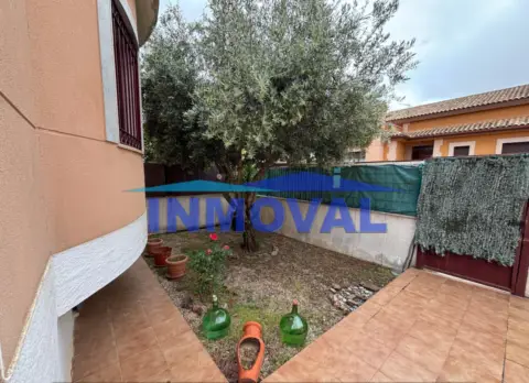 Casa pareada en Valdepeñas