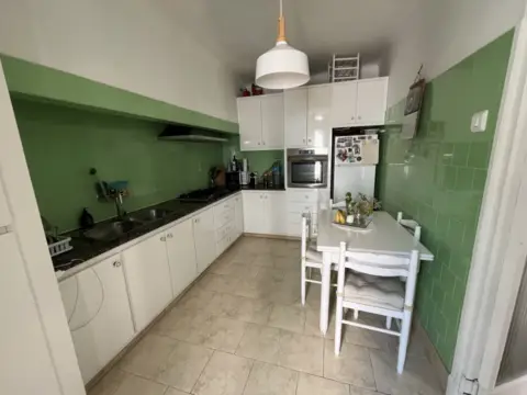 Casa en Plaça de Josep Anselm Clavé