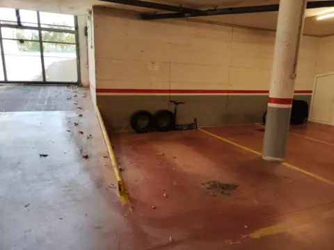 Garage in Carrer Cellecs, 45