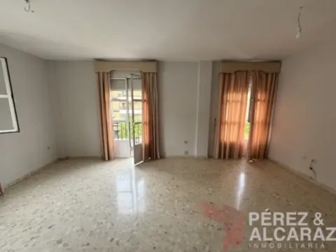 Piso en Avenida María Auxiliadora