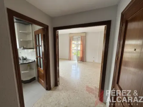 Piso en Avenida María Auxiliadora