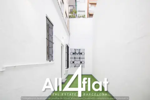 Piso en Carrer d'Hostafrancs